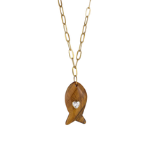 Cargar imagen en el visor de la galería, GEMSTONE FISH NECKLACE
