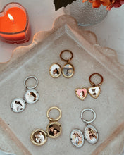 Cargar imagen en el visor de la galería, LOCK YOUR MOMENTS HEART KEYCHAIN
