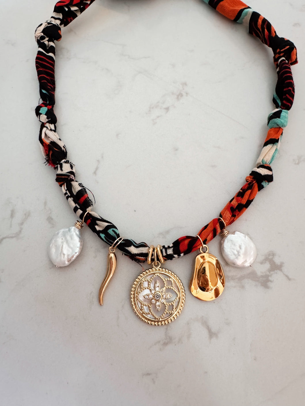 BANDANA BLACK NECKLACE