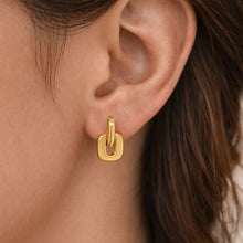 Cargar imagen en el visor de la galería, BOLD LINK HOOPS
