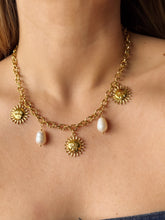 Cargar imagen en el visor de la galería, SOLE MÍO CHARM NECKLACE
