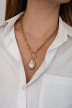 Cargar imagen en el visor de la galería, SANTA PERLITA CHUNKY NECKLACE
