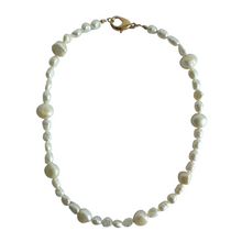 Cargar imagen en el visor de la galería, MIXED PEARL NECKLACE
